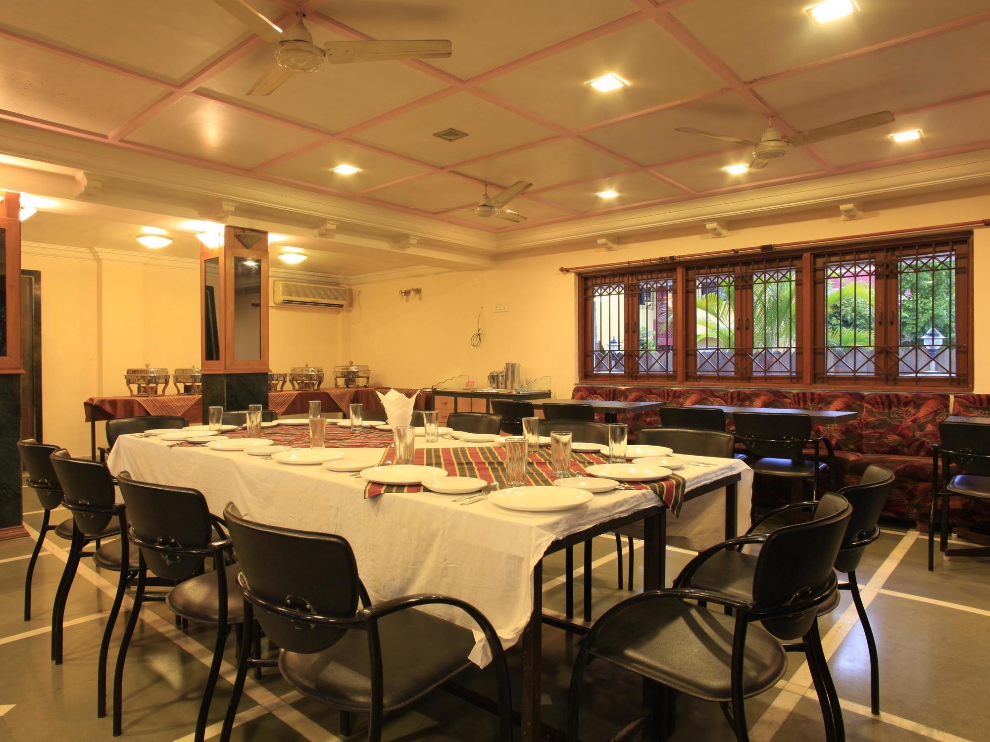 אליבג Hotel Sahyadri מראה חיצוני תמונה